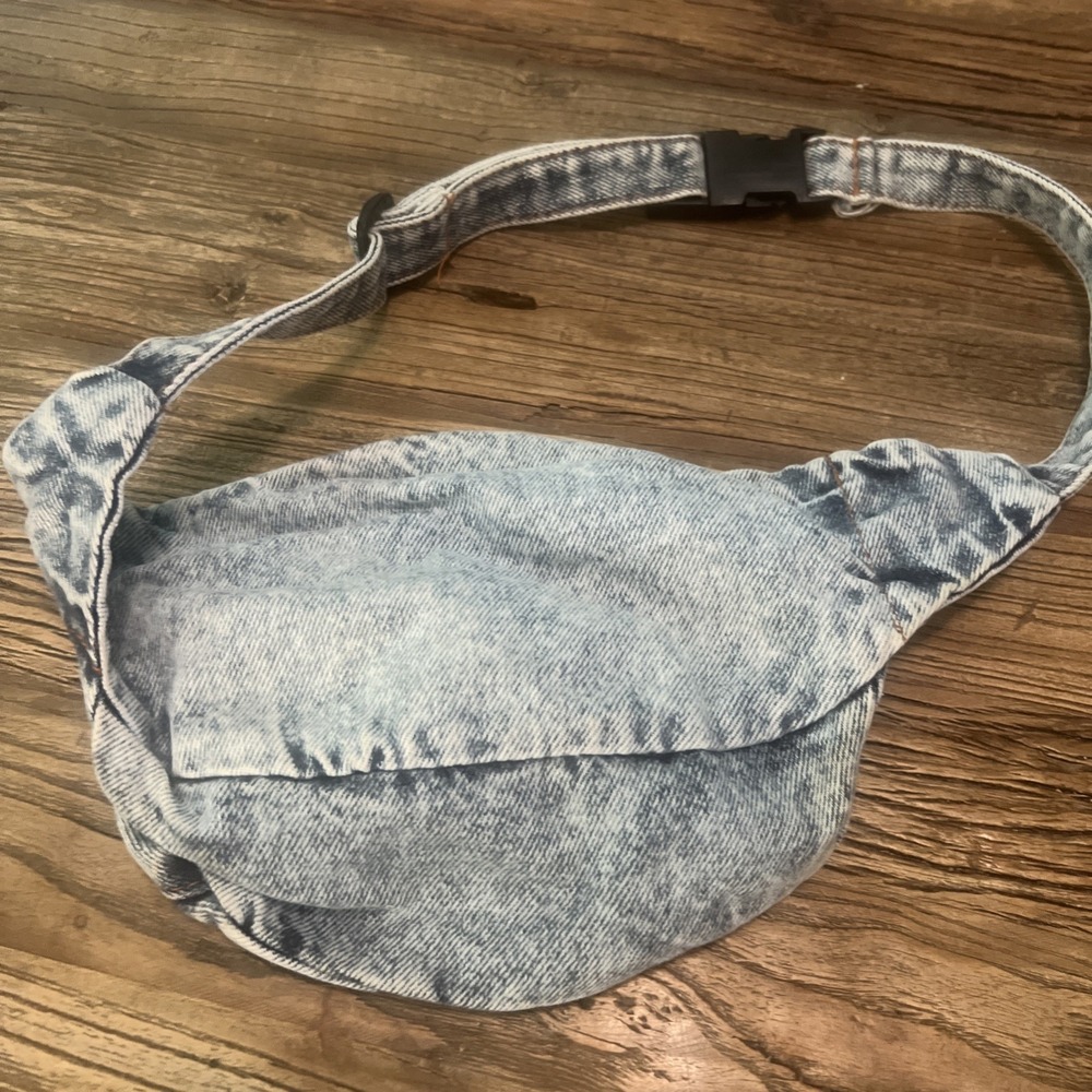VTG SHANE Denim Fanny Pack Waist Bag Blue Dual Pocket Adjustabl Strap EUC TAIWAN - Picture 5 of 8